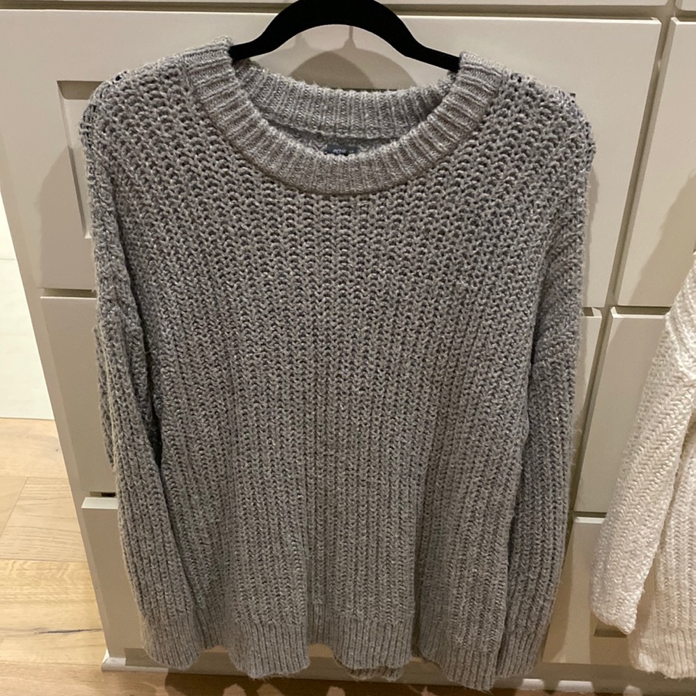 Open knit grey sweater